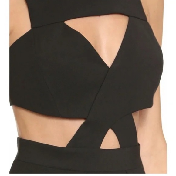 BCBG MaxAzria EVEE Black Cutout Sleeveless Top Size Small  NWT - Picture 4 of 14